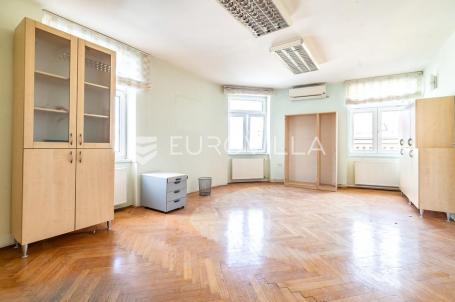 Zagreb, Centar, prostran stambeno, poslovni prostor za adaptaciju, 451 m²