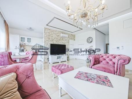 NOVOGRADNJA, Bundek, luksuzan četverosoban penthouse s terasom i parkingom, 140 m2