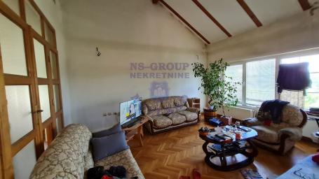 Kuca u Petrovaradinu, 220m2