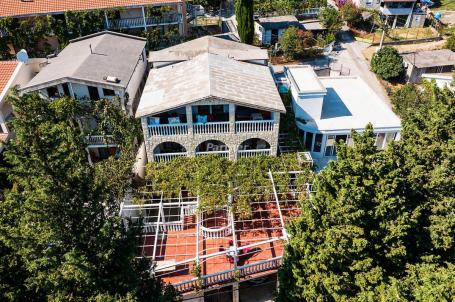 Touristische und gastronomische Einrichtung 360m2 Sutomore, Zagradje