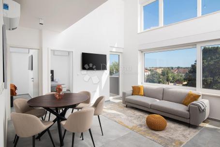 Prekrasan penthouse s pogledom na more - Fažana