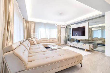 Zagreb, Jelenovac luksuzan trosoban stan 95 m² sa vrtom i parkirnim mjestom