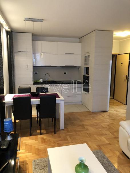 NOVI SAD - BULEVAR EVROPE - 42.00 m2