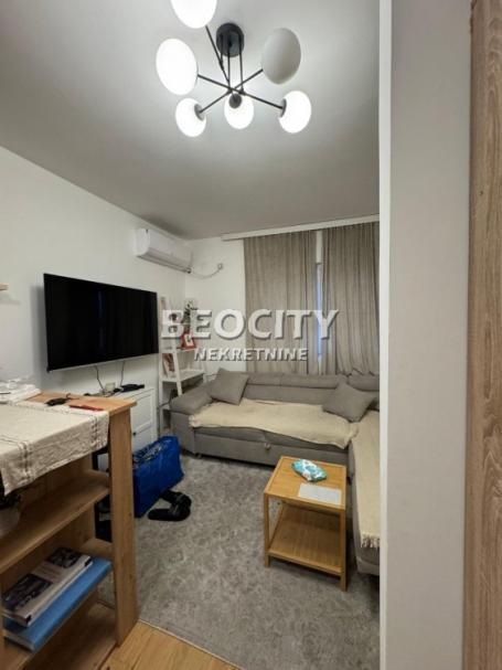 Palilula, Krnjača, Grge Andrijanovića, 1.0, 33m2, 84000EUR