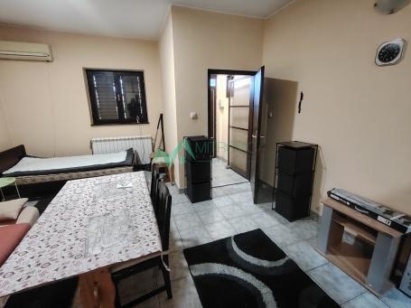 Izdavanje, Stan, 40m2 , Sremska Kamenica