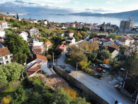 Urbanizovan plac 409m2, Baošići - Herceg Novi