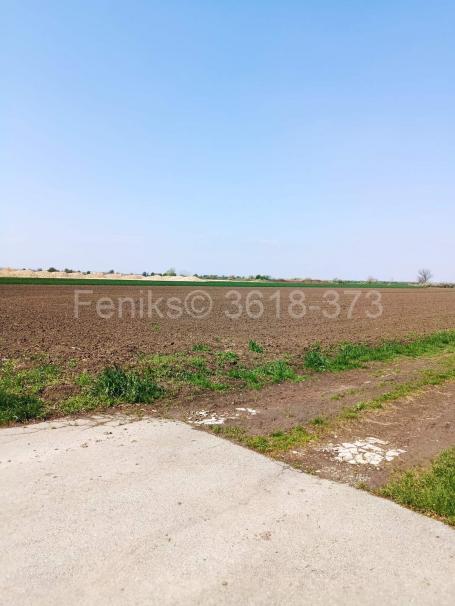 Prodaja placa Ugrinovci 
