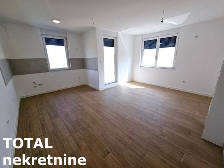 PETROVARADIN - KARAGACA - 72.00 m2