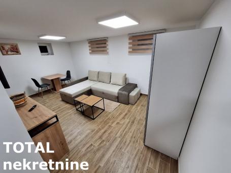 PETROVARADIN - PETROVARADIN - 29.00 m2