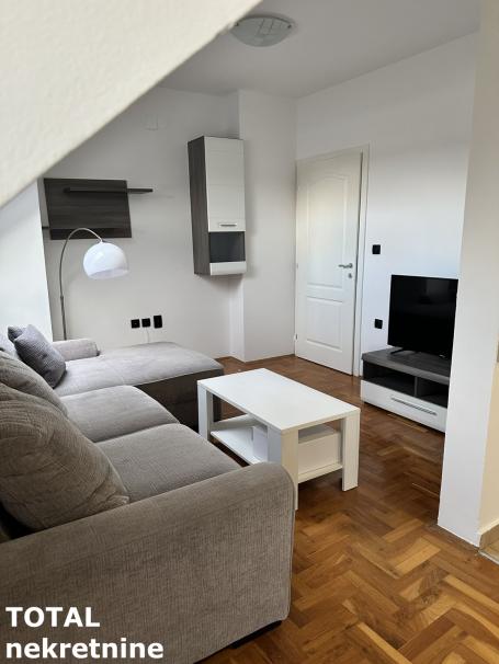 NOVI SAD - SAJAM - 43.00 m2