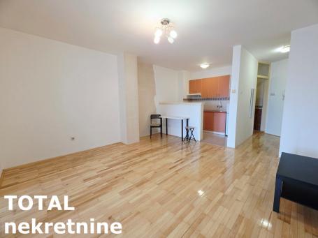 NOVI SAD - BULEVAR EVROPE - 48.00 m2