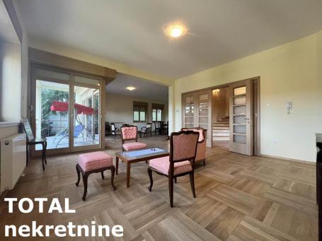 SREMSKA KAMENICA - SREMSKA KAMENICA - 305.00 m2