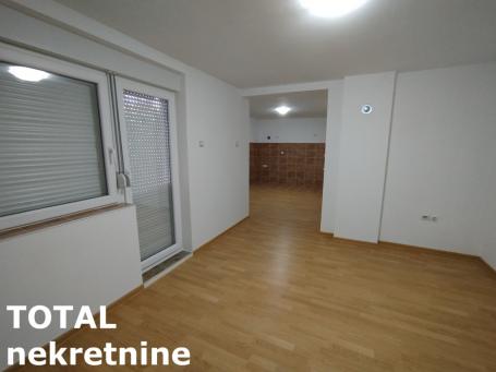 SREMSKA KAMENICA - VOJINOVO - 220.00 m2
