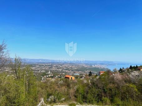 RUKAVAC - GRAĐEVINSKI TEREN S PREKRASNIM POGLEDOM