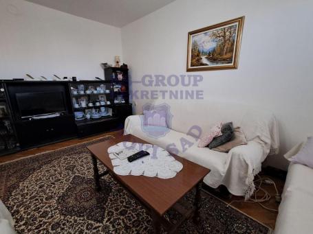 Dvosoban stan u blizini Bulevara Oslobođenja 52m2