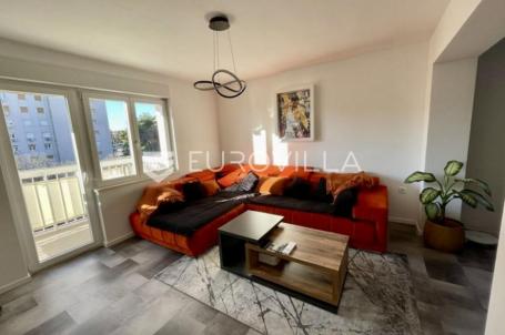 Rijeka, Gornja Vežica, 51 m² moderno uređen, balkon