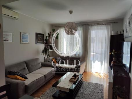 TROSOBAN STAN NA PODBARI-MOGUĆNOST KUPOVINE GARAŽE UZ STAN ID#11845