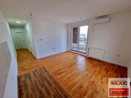 SOMBORSKI BULEVAR, 63m2, Trosoban, Noviji