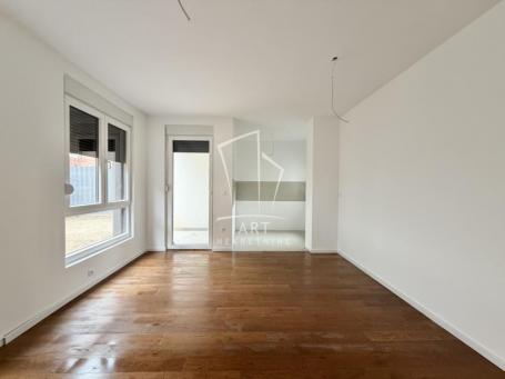 Surčin, novogradnja, mereno 60m2 ID#14723