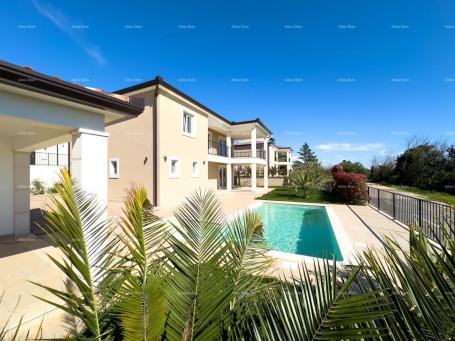 Kuća Prekrasna vila u mediteranskom stilu, Umag. Manji kompleks  sa vilama , blizina novog luksuznog