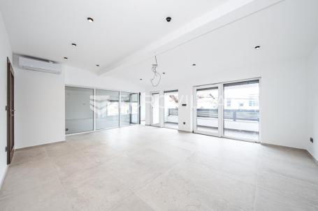 Zagreb, Srednjaci, novoadaptiran četverosoban stan, neto površine 81 m²