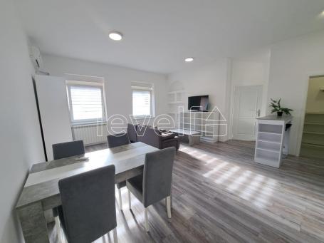 NOVI SAD - BULEVAR OSLOBOĐENJA - 71.00 m2