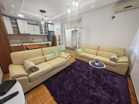 Izdavanje, Stan, 69m2 , Bulevar Oslobođenja