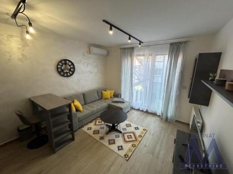 Novi Sad, odlična prilika za kupovinu izvanredne nekretnine u strogom Centru grada (pešačka zona). 

