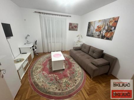 ADAMOVIĆEVO NASELJE, 25m2, Jednosoban, Namešten