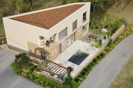 Istra, Fuškulin, kuća s unutarnjim i vanjskim bazenom