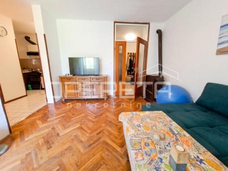 Dvosoban stan na Meterizama, 75m2