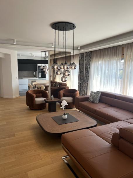 stan 205m2, VRACAR, HRAM SVETOG SAVE
