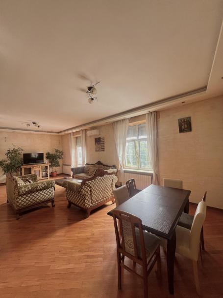 stan 120m2, STARI GRAD, CENTAR