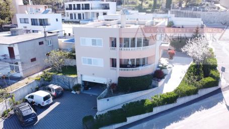 Villa s panoramskim pogledom na more – Bast, Baška voda 500 m2 - TOP