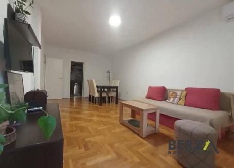  KOMFORAN, LEPO NAMEŠTEN DVOSOBAN STAN KOD SAJMA