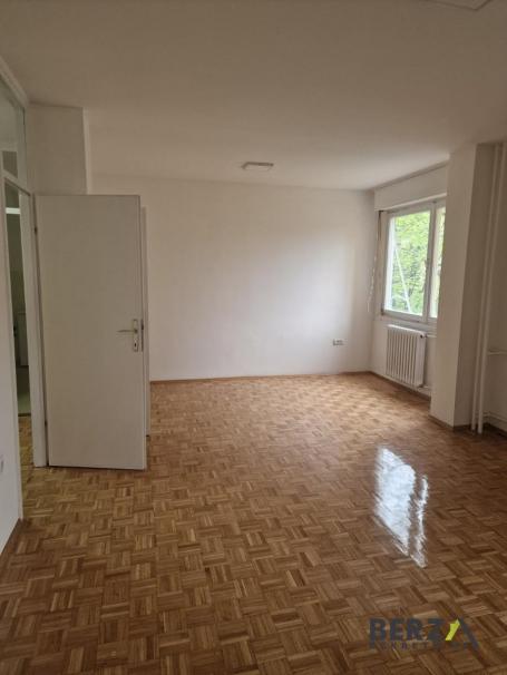 PRAZAN PETOSOBAN STAN NA LIMANU 2