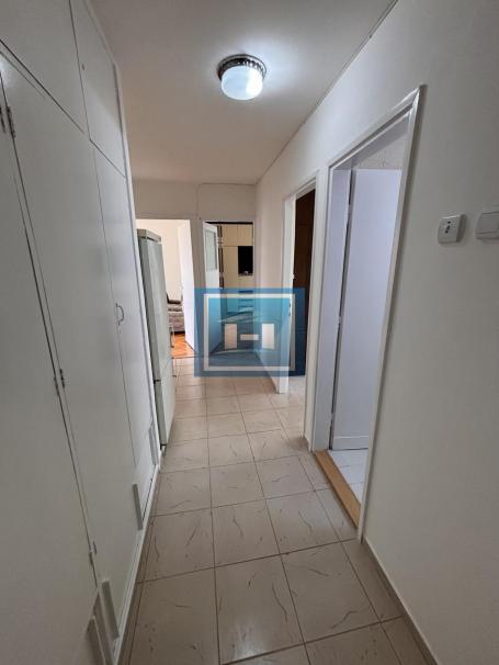 Dvosoban stan 2. sprat, Kajsijar, postoji mogućnost kupovine na kredit