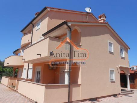 Fažana - INVESTICIJA!!! apartmanska kuća sa 9 jedinica