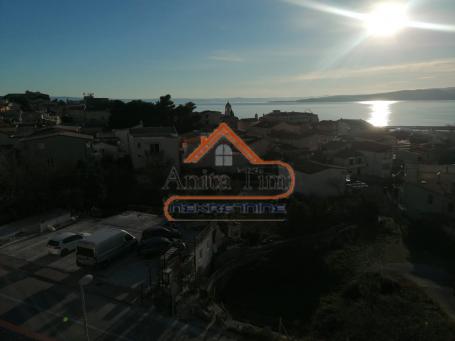 Makarska - apartmanska kuća sa 8 jedinica