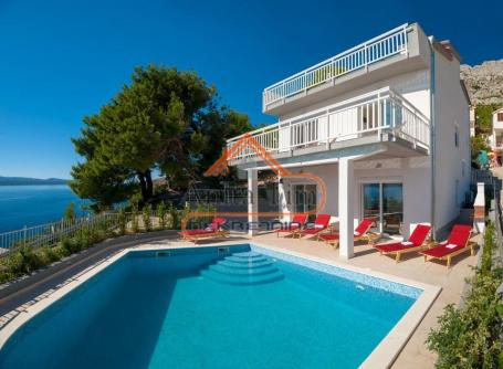 Medići - villa sa bazenom