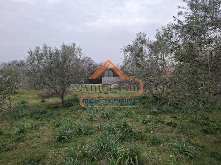 Briševo - građevinsko zemljište 1108 m2