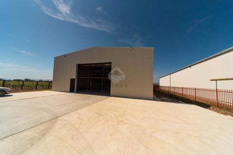 Magacin 600m2, Kuće Rakića - Tuzi