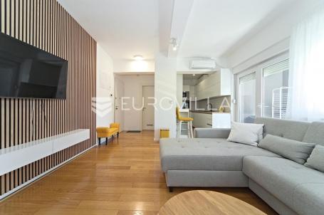Osijek, Centar, prvi najam garsonjere u novogradnji, 37 m²