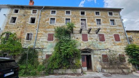 ISTRA, BUZET, KUĆA ZA ADAPTACIJU, PRODAJE SE