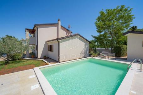 Istra, Poreč - Kuća sa bazenom u okolici Poreča