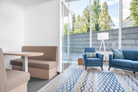 Neograničen pristup prostorima za coworking na lokaciji Regus Savska