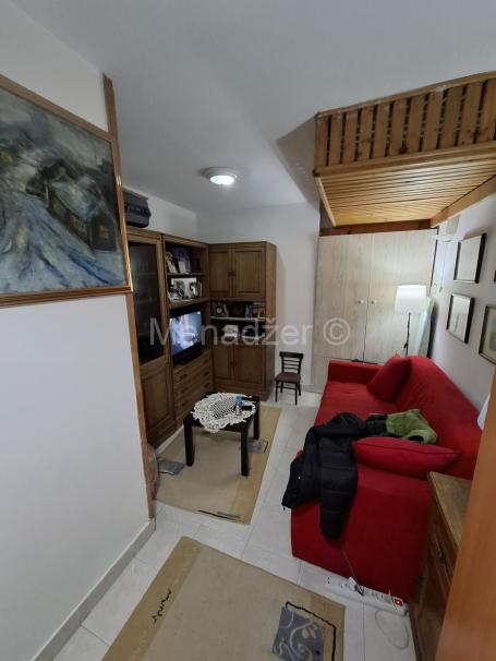 Rakovica Centar,34m2 1,0sob. prizemlje, cg, renovran, bašta, 