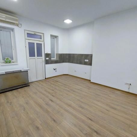 Vukov spomenik, Kraljice Marije, 39m2, 1.5 