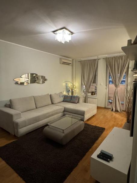 Belville, Đorđa Stanojevića, 68 m2