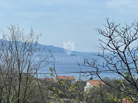 RIJEKA, SRDOČI - TEREN S GRAĐEVINSKOM DOZVOLOM ZA 8 STANOVA